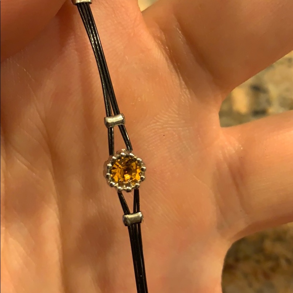 Two black bracelets - Picture 5 of 7